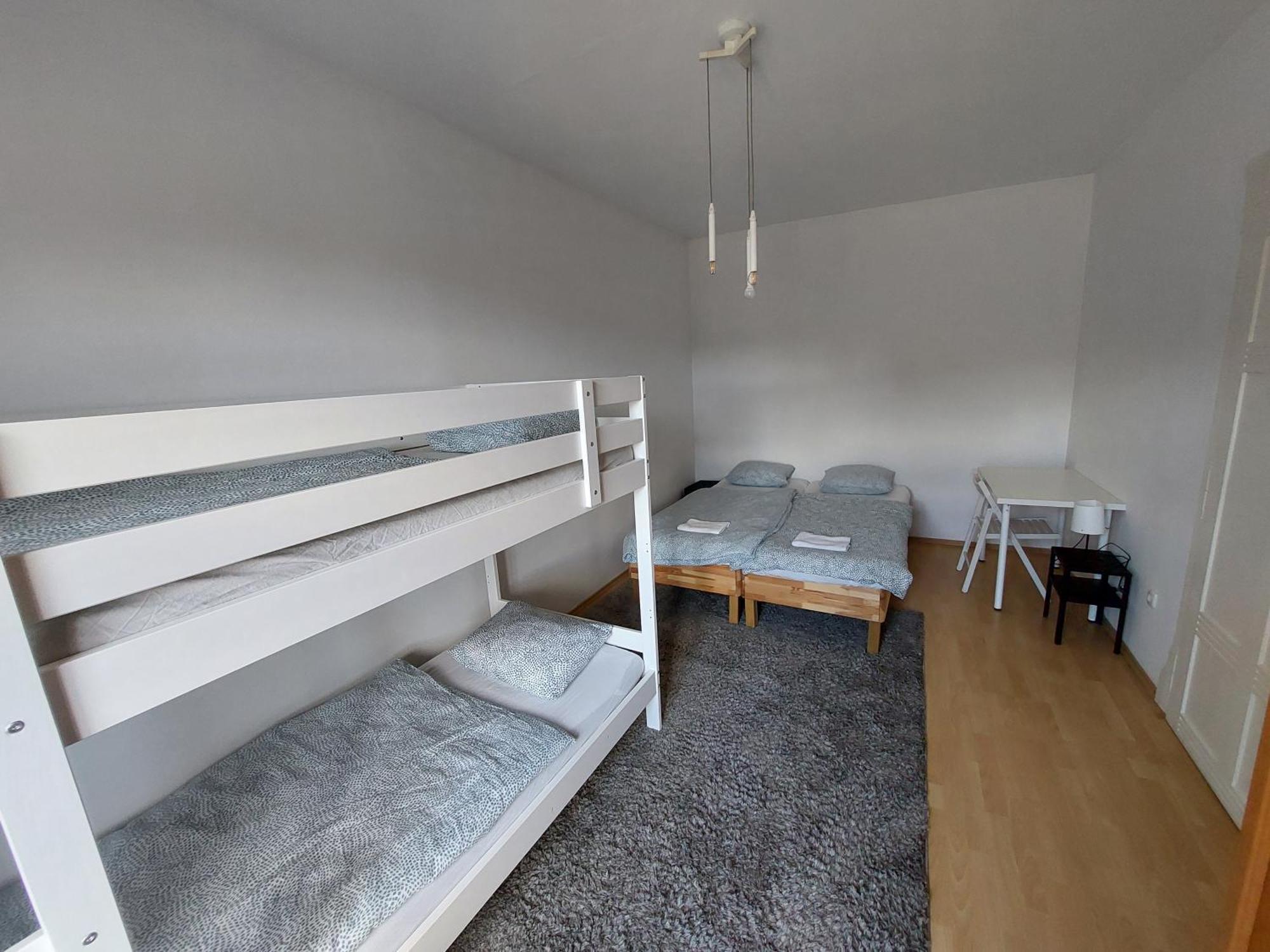 Guest house Rose House - Greenline Ljubljana